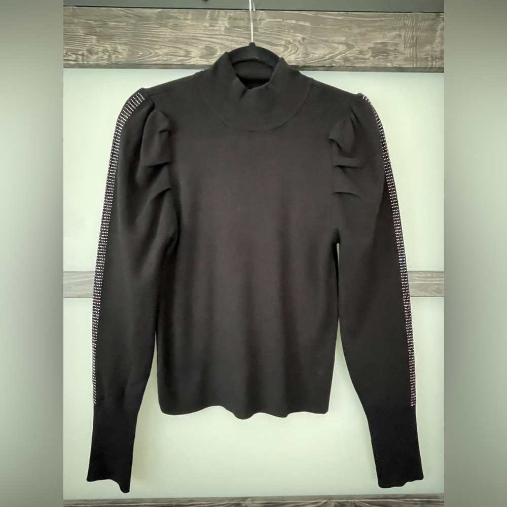 Medium Marled black sweater with studded sleeves